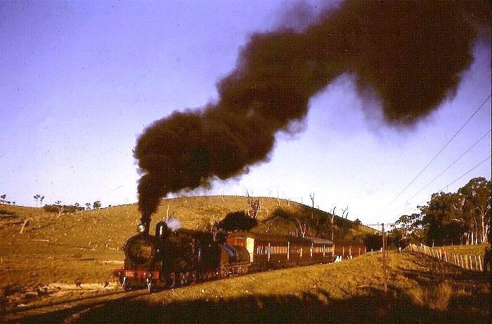 loco 5132 Goulburn shunter